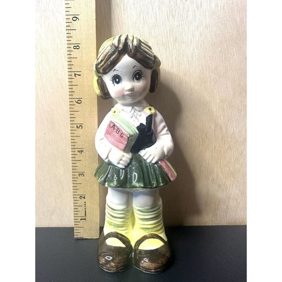 Ceramic Vintage Artmark Girl Made In Japan Hand Painted 8” Tiny Chip On Book - Picture 8 of 11